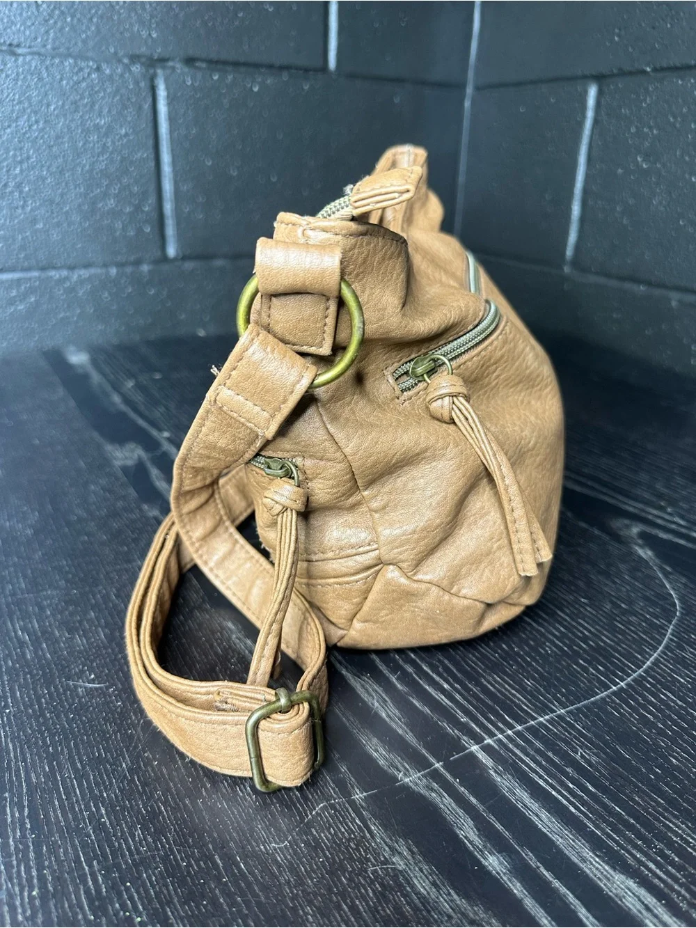 Stone & Co brand - Tan Crossbody Shoulder Bag - Purse w Brass colored Hardware